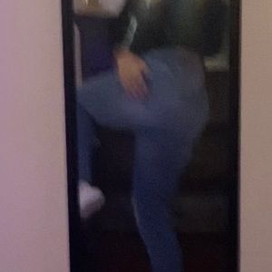 Meet your Posher, Roxanne